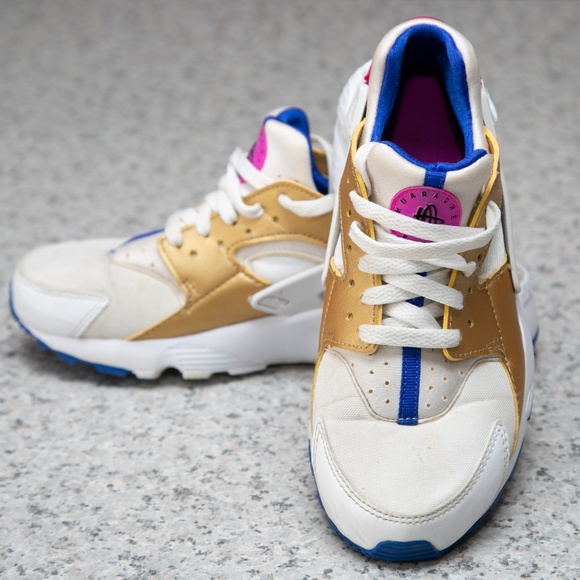 nike huarache white and gold